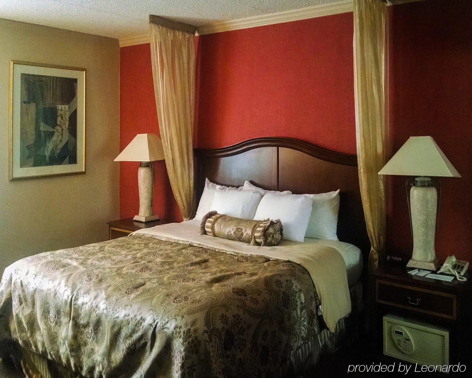 Plaza Inn & Suites ヘイガーズタウン エクステリア 写真