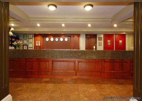 Plaza Inn & Suites ヘイガーズタウン エクステリア 写真