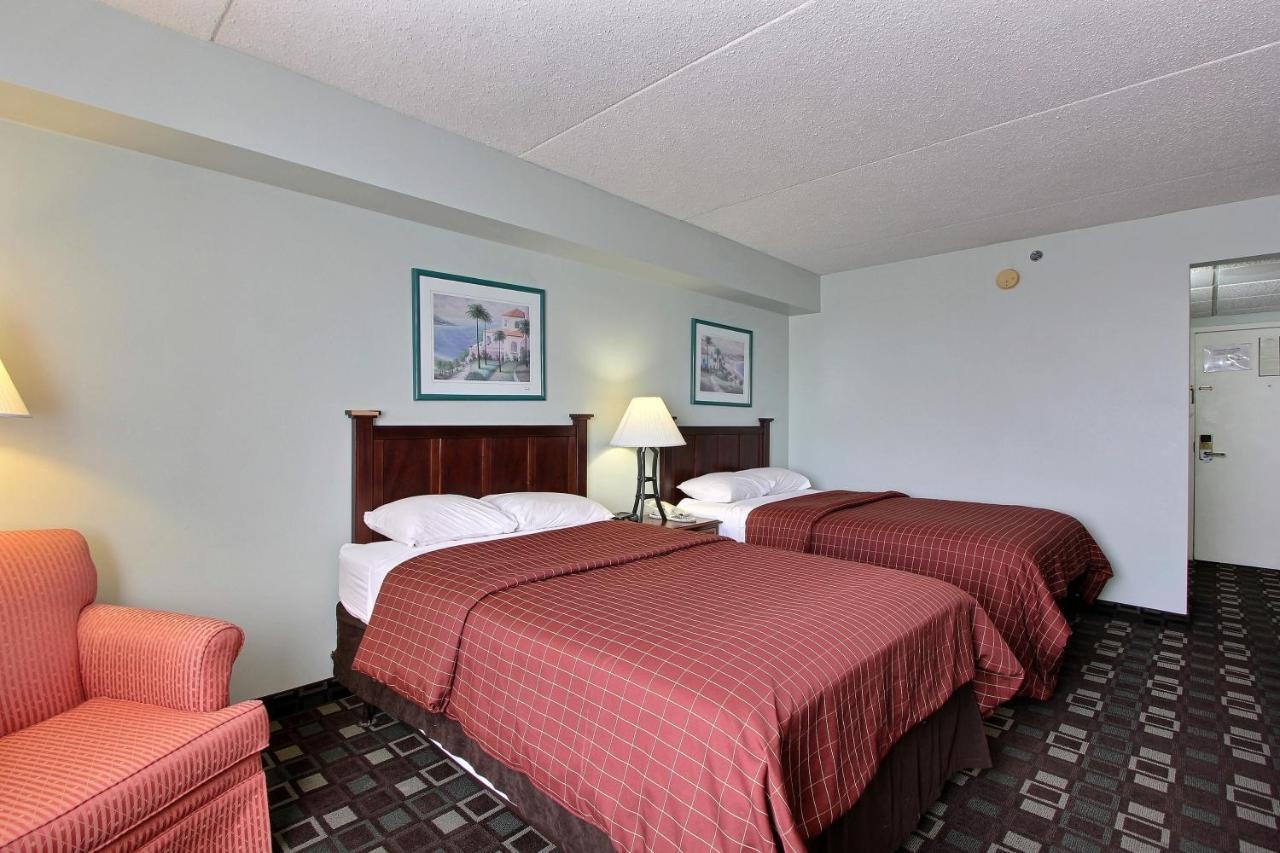 Plaza Inn & Suites ヘイガーズタウン エクステリア 写真